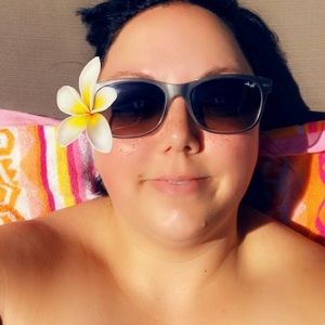 Meet your Posher, Lindsey